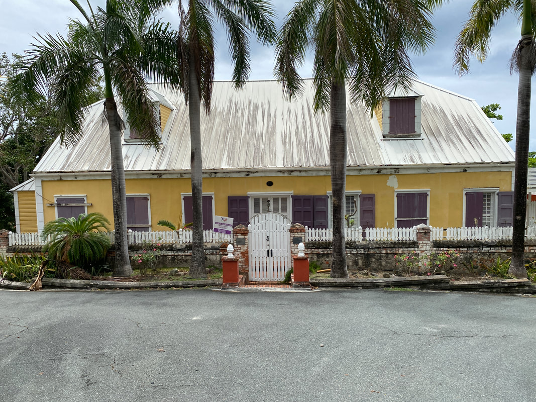 Picture af Crown House i Charlotte Amalie